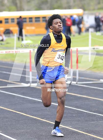 Thumbnail 2 in Fort Wayne North Side Relays photogallery.