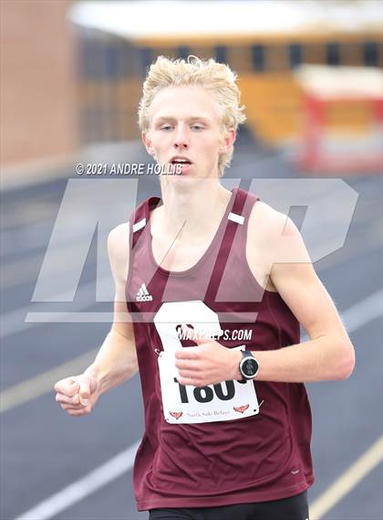 Thumbnail 1 in Fort Wayne North Side Relays photogallery.