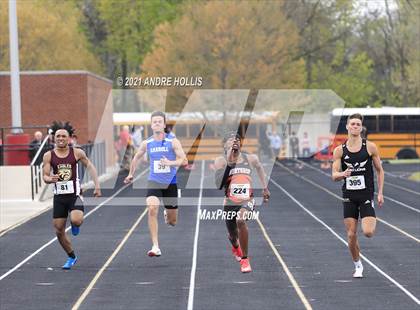 Thumbnail 3 in Fort Wayne North Side Relays photogallery.
