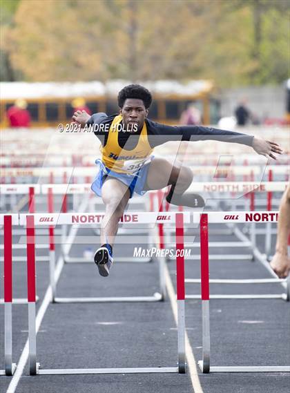 Thumbnail 1 in Fort Wayne North Side Relays photogallery.