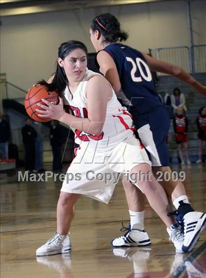 Thumbnail 2 in Dakota Ridge vs. Central High (2009 McDonald Classic) photogallery.