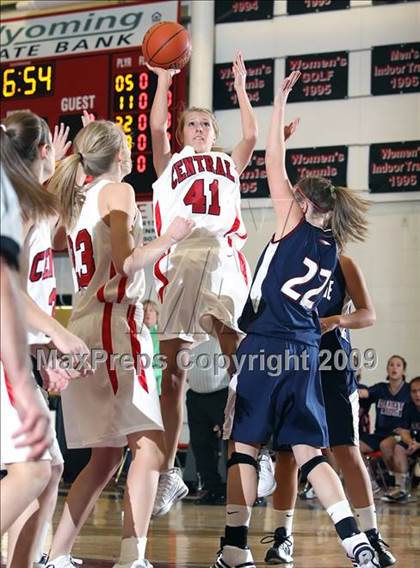 Thumbnail 3 in Dakota Ridge vs. Central High (2009 McDonald Classic) photogallery.