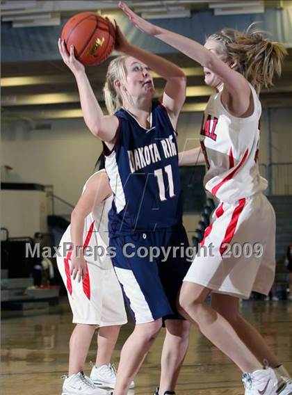 Thumbnail 1 in Dakota Ridge vs. Central High (2009 McDonald Classic) photogallery.