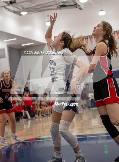 Thumbnail 3 in Marin Catholic vs. Redwood photogallery.
