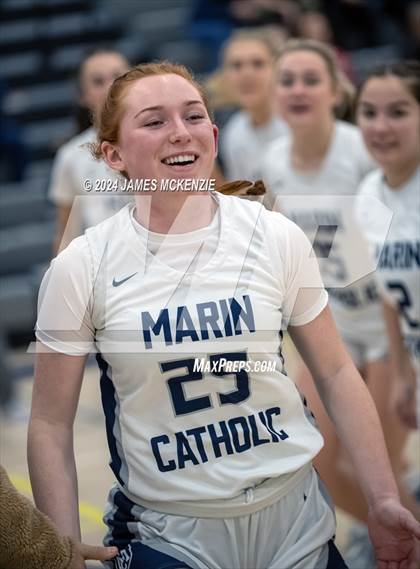 Thumbnail 2 in Marin Catholic vs. Redwood photogallery.