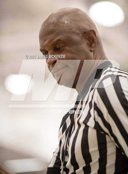 Thumbnail 1 in Marin Catholic vs. Redwood photogallery.