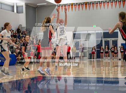 Thumbnail 2 in Marin Catholic vs. Redwood photogallery.