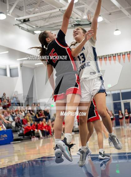 Thumbnail 1 in Marin Catholic vs. Redwood photogallery.