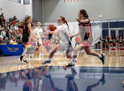 Thumbnail 3 in Marin Catholic vs. Redwood photogallery.