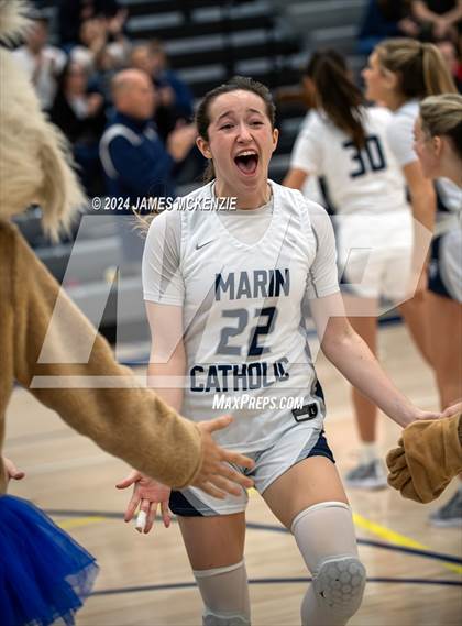 Thumbnail 3 in Marin Catholic vs. Redwood photogallery.