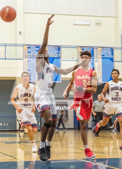 Thumbnail 2 in Berkeley vs. Dublin (NorCal Tip Off Classic) photogallery.