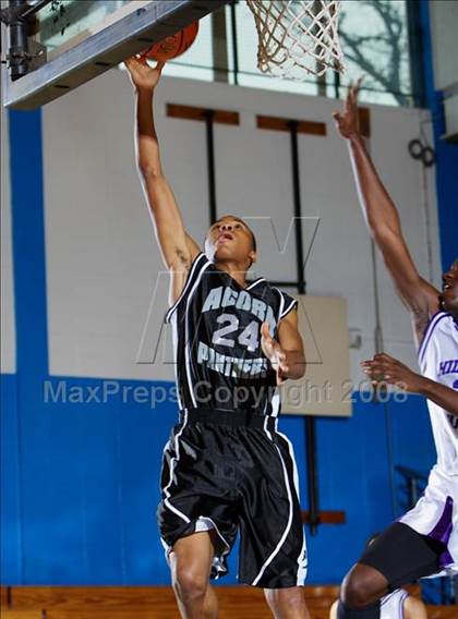 Thumbnail 3 in Hillcrest vs Acorn (Queens Jam Christmas Classic) photogallery.