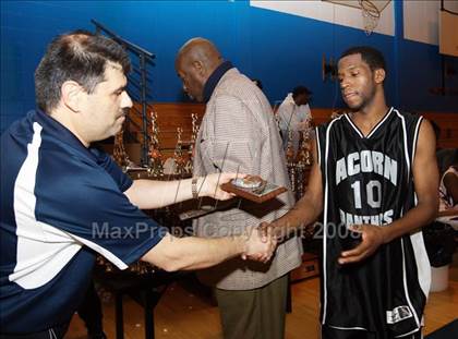 Thumbnail 2 in Hillcrest vs Acorn (Queens Jam Christmas Classic) photogallery.