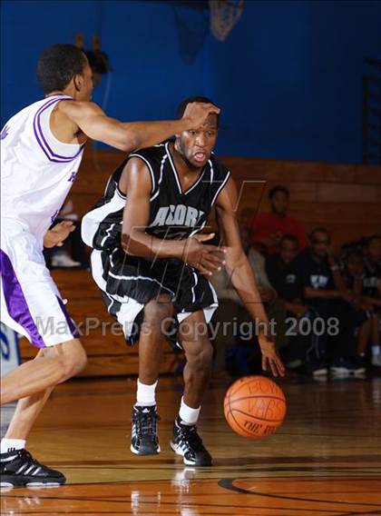 Thumbnail 3 in Hillcrest vs Acorn (Queens Jam Christmas Classic) photogallery.