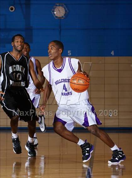 Thumbnail 3 in Hillcrest vs Acorn (Queens Jam Christmas Classic) photogallery.