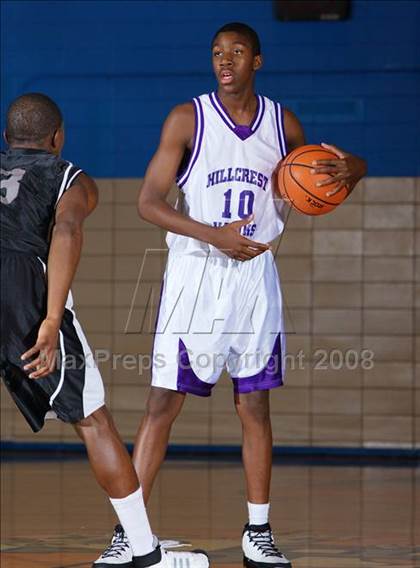 Thumbnail 1 in Hillcrest vs Acorn (Queens Jam Christmas Classic) photogallery.