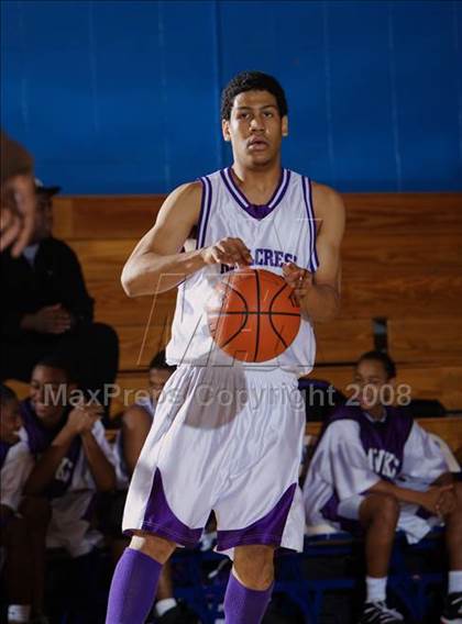 Thumbnail 3 in Hillcrest vs Acorn (Queens Jam Christmas Classic) photogallery.