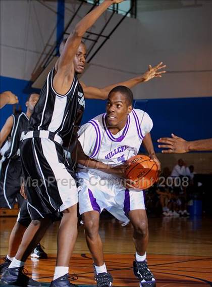 Thumbnail 3 in Hillcrest vs Acorn (Queens Jam Christmas Classic) photogallery.