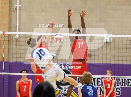 Thumbnail 2 in Centennial vs. Arbor View (NIAA 5A Final) photogallery.