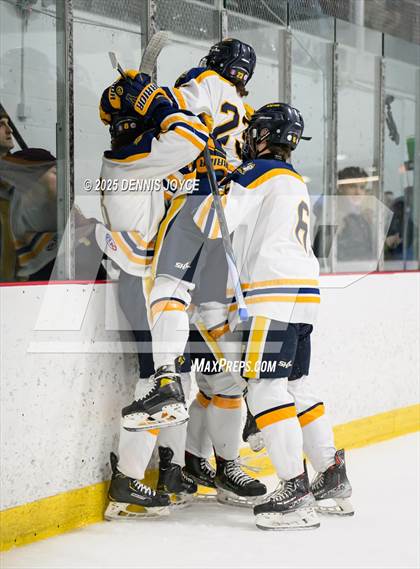 Thumbnail 3 in Victor vs Aquinas (NYSPHSAA Section V  Class B Semifinals) photogallery.