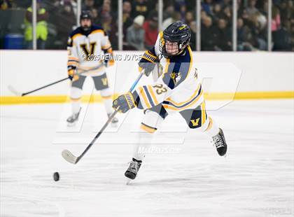 Thumbnail 1 in Victor vs Aquinas (NYSPHSAA Section V  Class B Semifinals) photogallery.