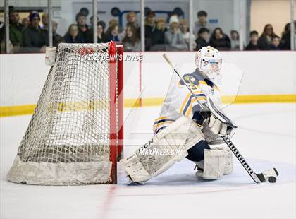 Thumbnail 2 in Victor vs Aquinas (NYSPHSAA Section V  Class B Semifinals) photogallery.