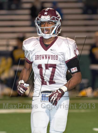 Thumbnail 2 in Brownwood vs Stephenville (UIL 3A Bi-District Playoff) photogallery.