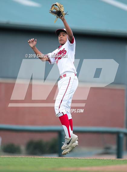 Thumbnail 3 in South Gate vs Valley Academy of Arts & science (CIF LSCS D2 Final) photogallery.