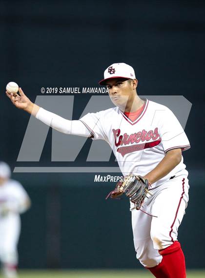 Thumbnail 3 in South Gate vs Valley Academy of Arts & science (CIF LSCS D2 Final) photogallery.
