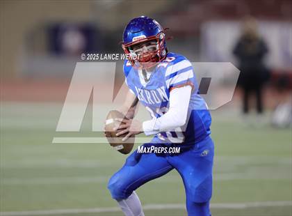 Thumbnail 3 in Haxtun vs. Akron (CHSAA 8-Man Final) photogallery.