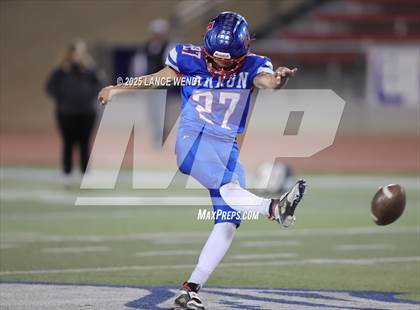 Thumbnail 3 in Haxtun vs. Akron (CHSAA 8-Man Final) photogallery.