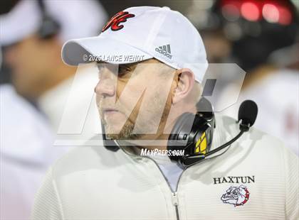 Thumbnail 2 in Haxtun vs. Akron (CHSAA 8-Man Final) photogallery.