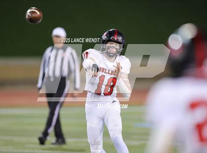 Thumbnail 2 in Haxtun vs. Akron (CHSAA 8-Man Final) photogallery.