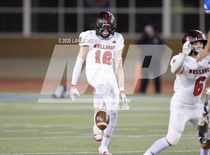 Thumbnail 2 in Haxtun vs. Akron (CHSAA 8-Man Final) photogallery.