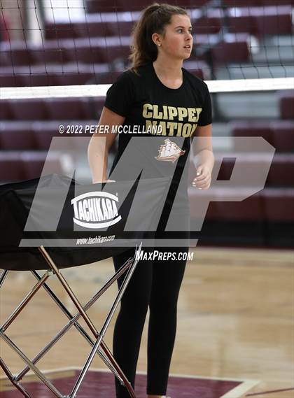 Thumbnail 3 in Ashland vs Newburyport (MIAA Division 3 Round of 8) photogallery.