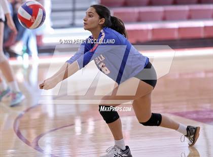Thumbnail 2 in Ashland vs Newburyport (MIAA Division 3 Round of 8) photogallery.