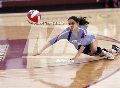 Thumbnail 3 in Ashland vs Newburyport (MIAA Division 3 Round of 8) photogallery.