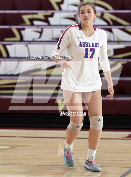 Thumbnail 3 in Ashland vs Newburyport (MIAA Division 3 Round of 8) photogallery.