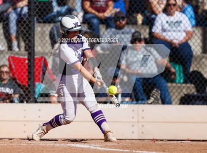 Thumbnail 1 in Fossil Ridge vs Arvada West (CHSAA 5A Playoff Rd 1) photogallery.