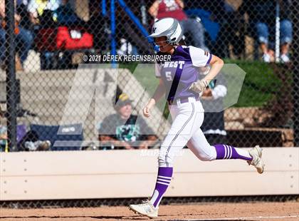 Thumbnail 3 in Fossil Ridge vs Arvada West (CHSAA 5A Playoff Rd 1) photogallery.