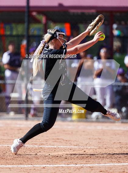 Thumbnail 2 in Fossil Ridge vs Arvada West (CHSAA 5A Playoff Rd 1) photogallery.