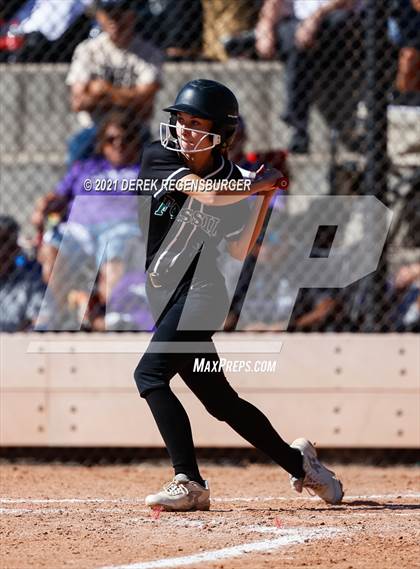 Thumbnail 2 in Fossil Ridge vs Arvada West (CHSAA 5A Playoff Rd 1) photogallery.