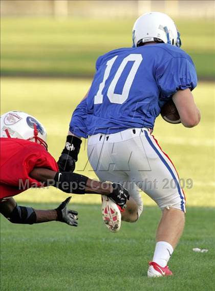 Thumbnail 2 in 2009 ICA Shriners East-West All-Star Game photogallery.