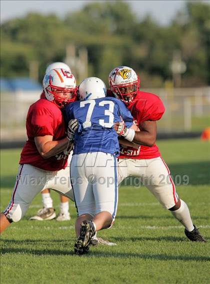Thumbnail 3 in 2009 ICA Shriners East-West All-Star Game photogallery.