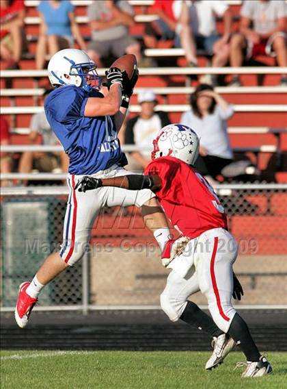 Thumbnail 3 in 2009 ICA Shriners East-West All-Star Game photogallery.