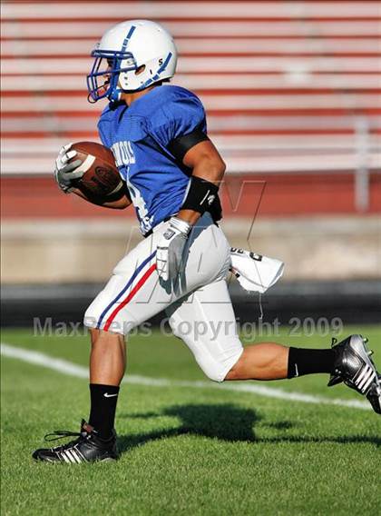 Thumbnail 1 in 2009 ICA Shriners East-West All-Star Game photogallery.