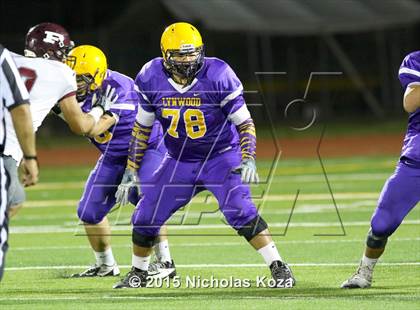 Thumbnail 1 in Paramount vs. Lynwood photogallery.
