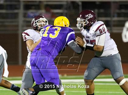 Thumbnail 2 in Paramount vs. Lynwood photogallery.