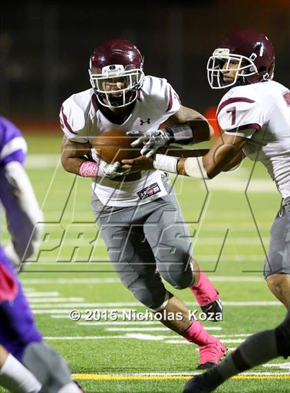 Thumbnail 1 in Paramount vs. Lynwood photogallery.