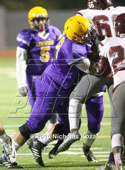 Thumbnail 3 in Paramount vs. Lynwood photogallery.